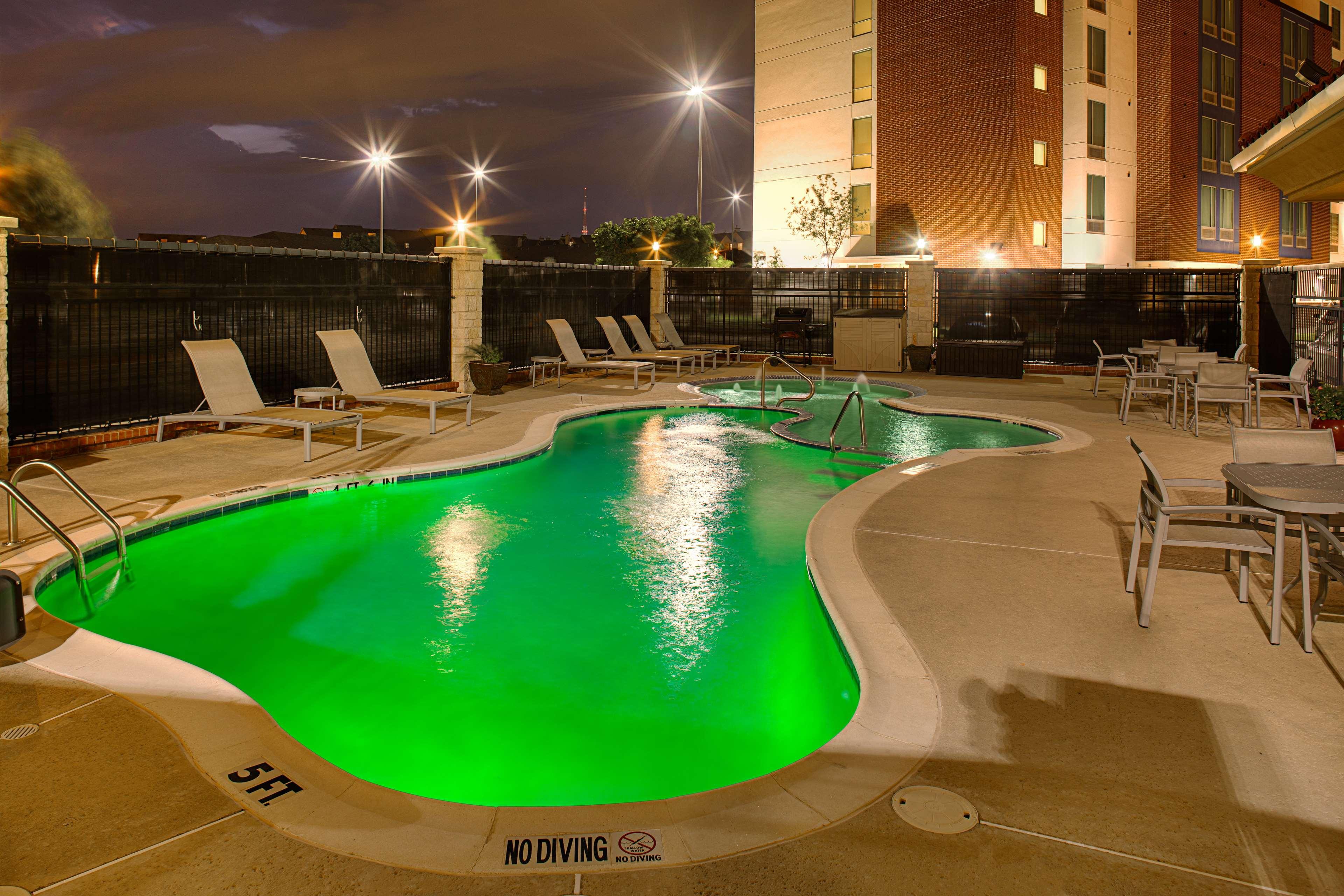 Hampton Inn And Suites Dallas/Lewisville-Vista Ridge Mall Extérieur photo