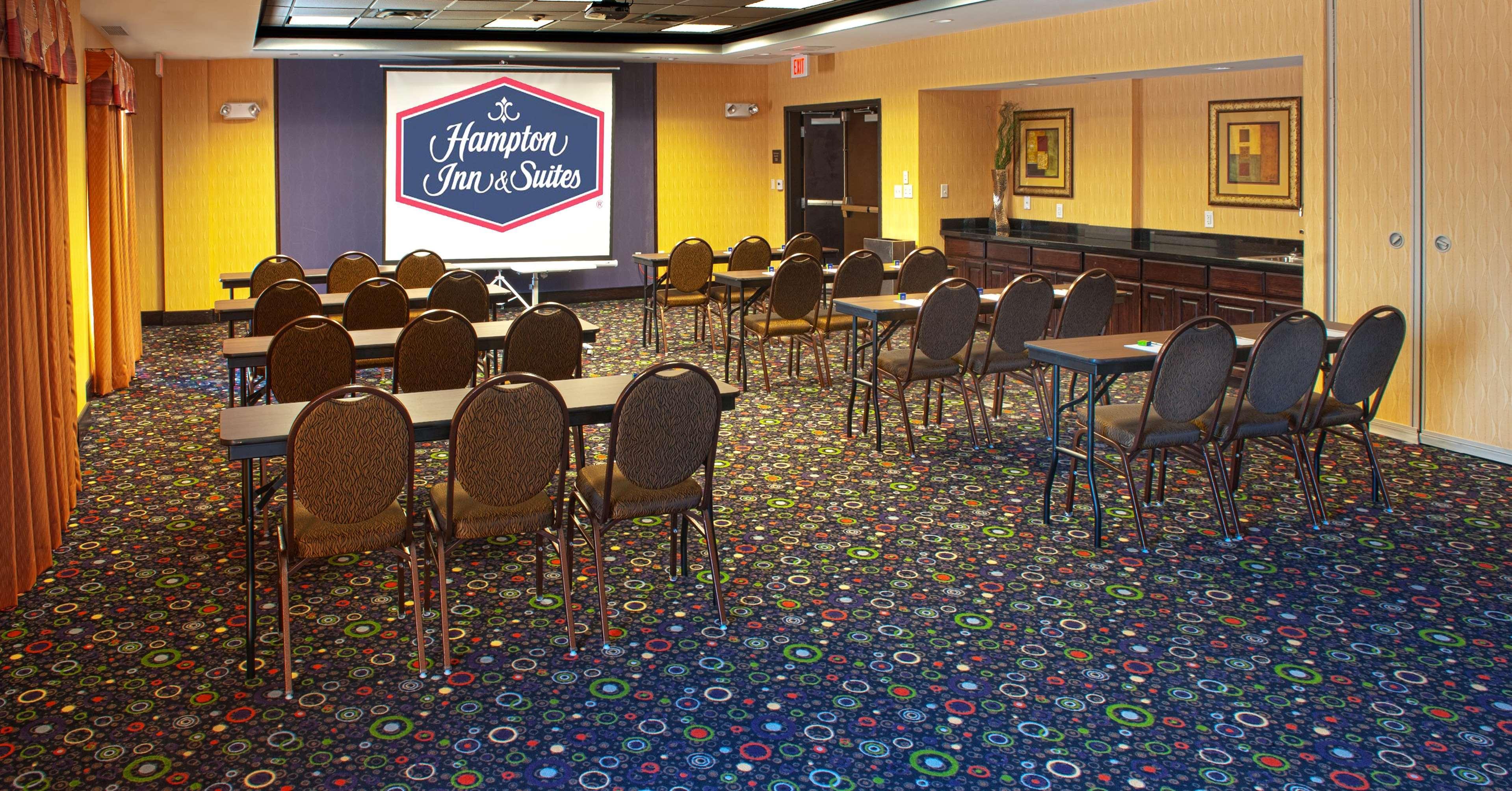 Hampton Inn And Suites Dallas/Lewisville-Vista Ridge Mall Business photo